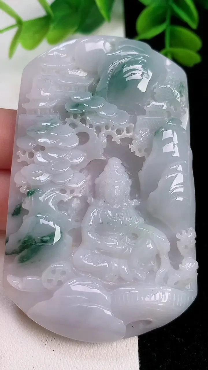 天然A货翡翠飘花山水观音菩萨吊坠，尺寸77-48.3-10，重:79.08g
7月31日