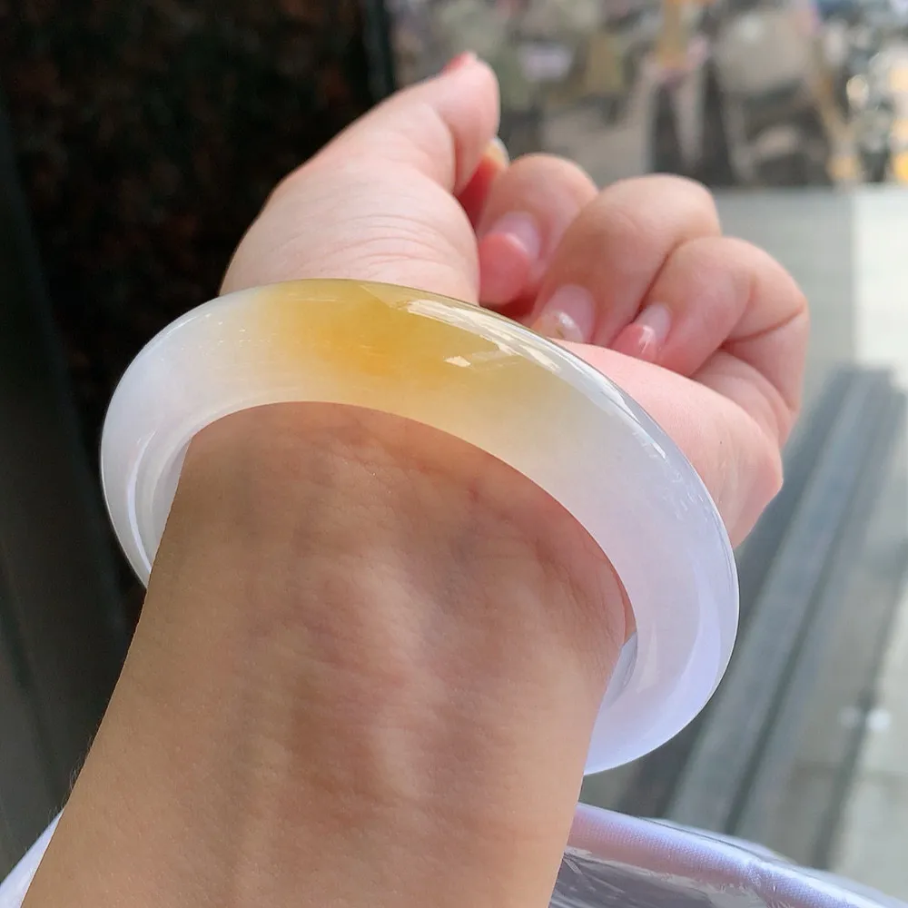 正圈高冰黄翡 无瑕 尺寸:55.5/12.1/9.5 种色兼备
