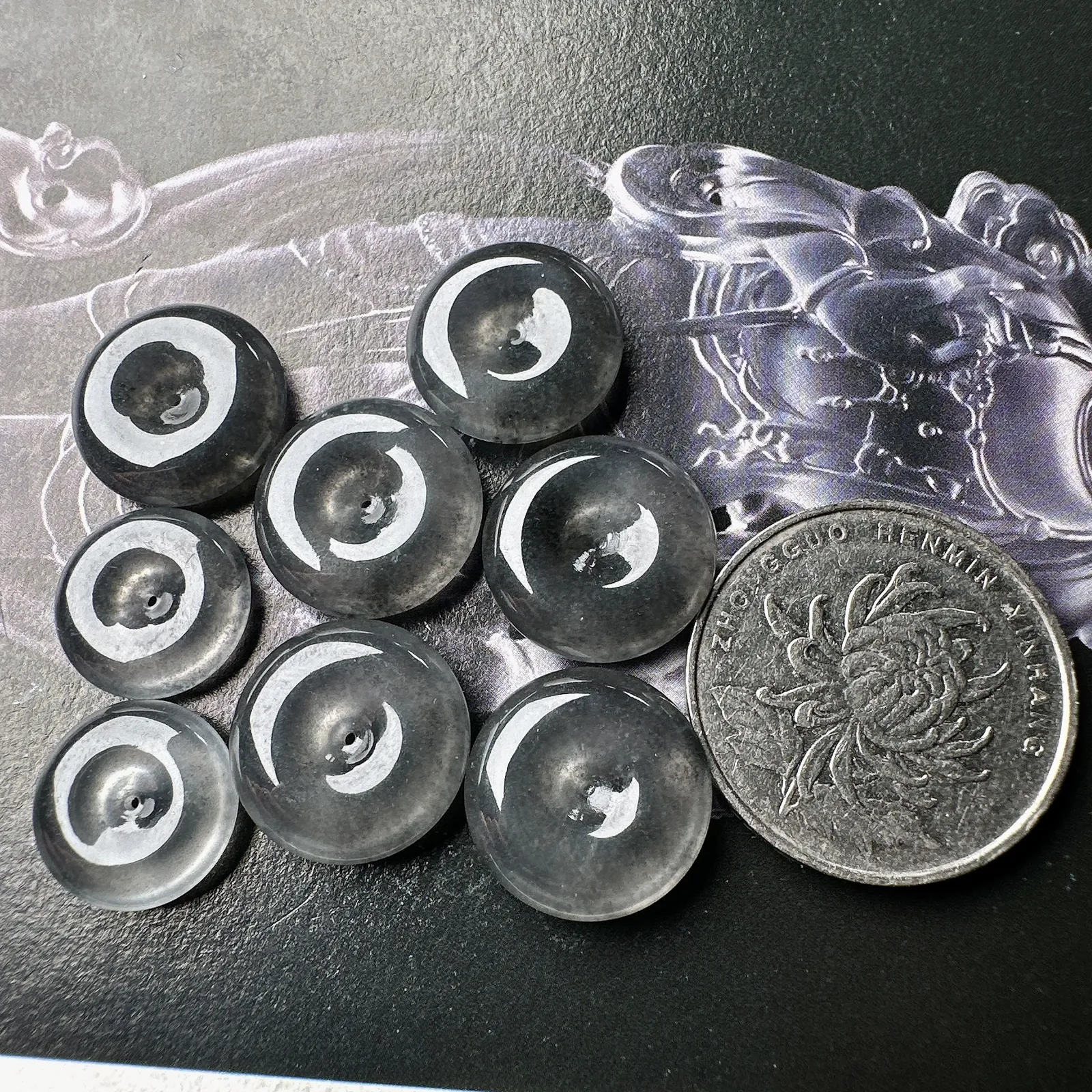 【高冰种黑乌鸡黑冰平安扣】稀缺品，难得一见，起光漂亮，厚度比例很好。