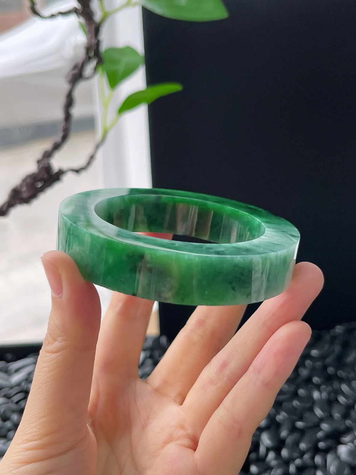 翡翠镯饼，⭕️正圈最大做57，圆条最大做53，最小做52.7