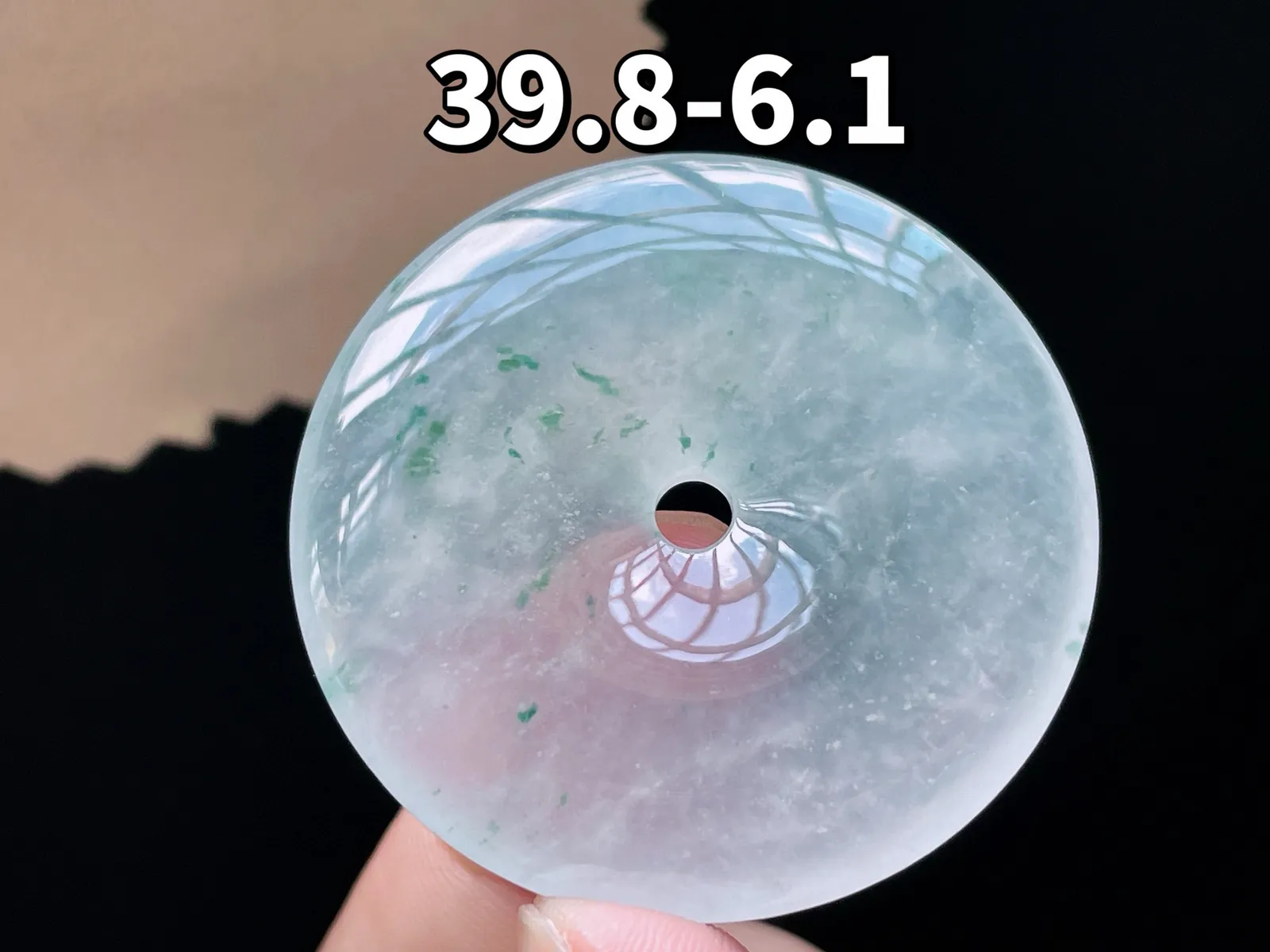 冰种飘花·平安扣

裸39.8-6.1