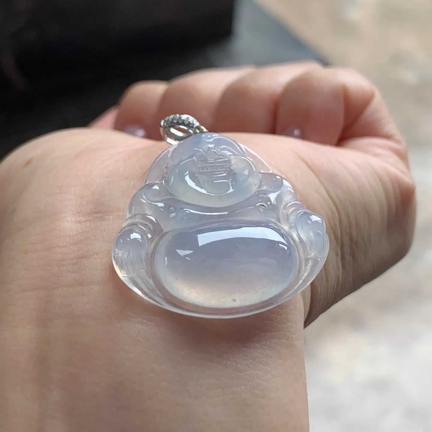 冰种坐佛
种水优秀，笑口常开