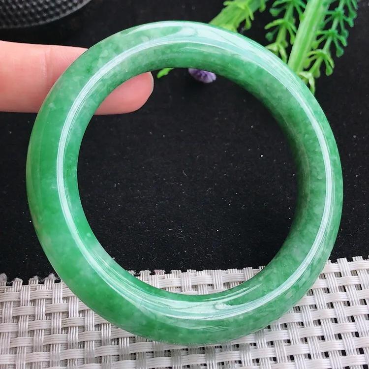 自然光57/11.4/11.6老坑精美温润满绿阳绿圆条手镯翡翠玉镯美人镯