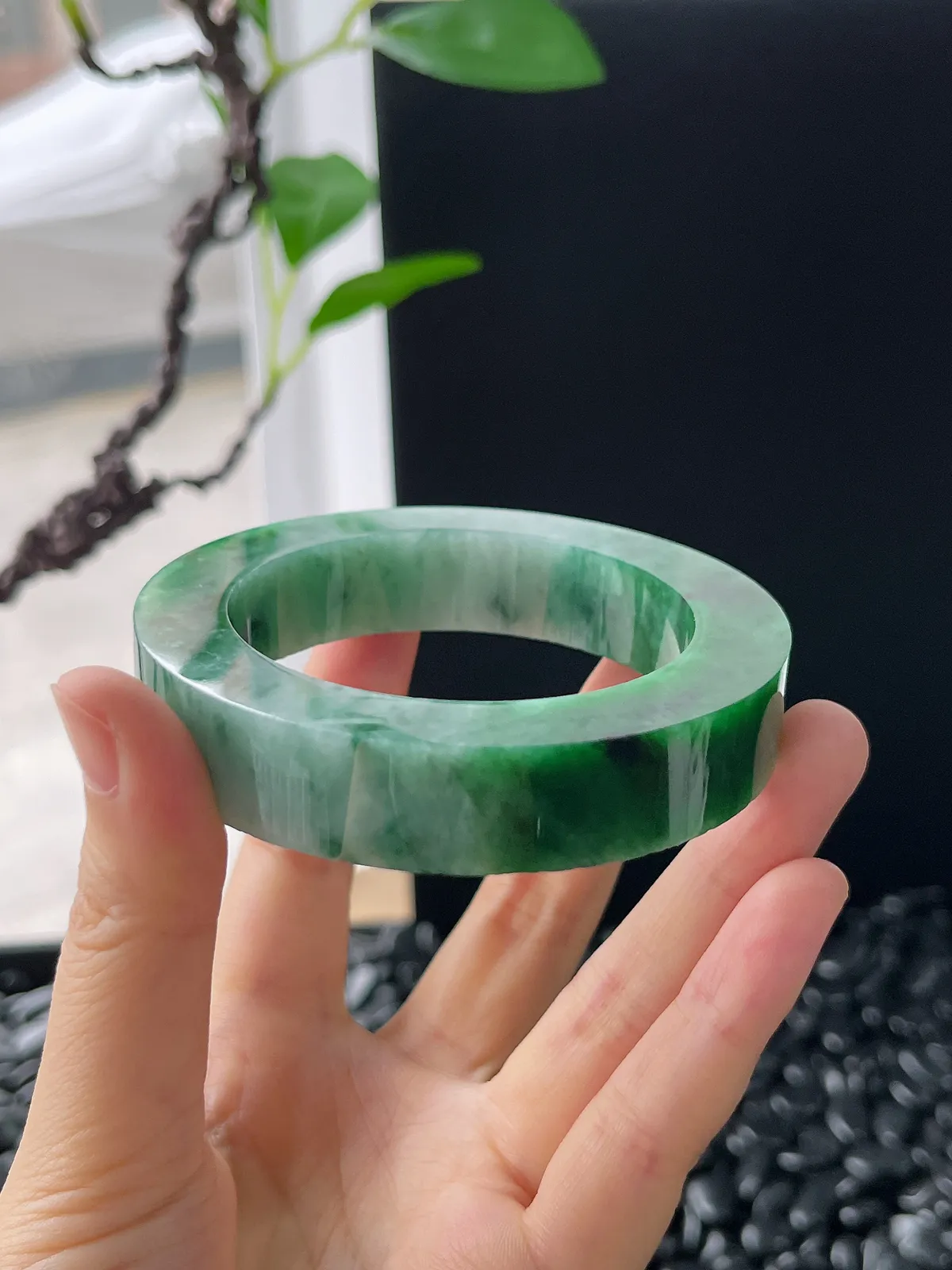翡翠镯饼，⭕️正圈最大做57，圆条最大做53，最小做52.7