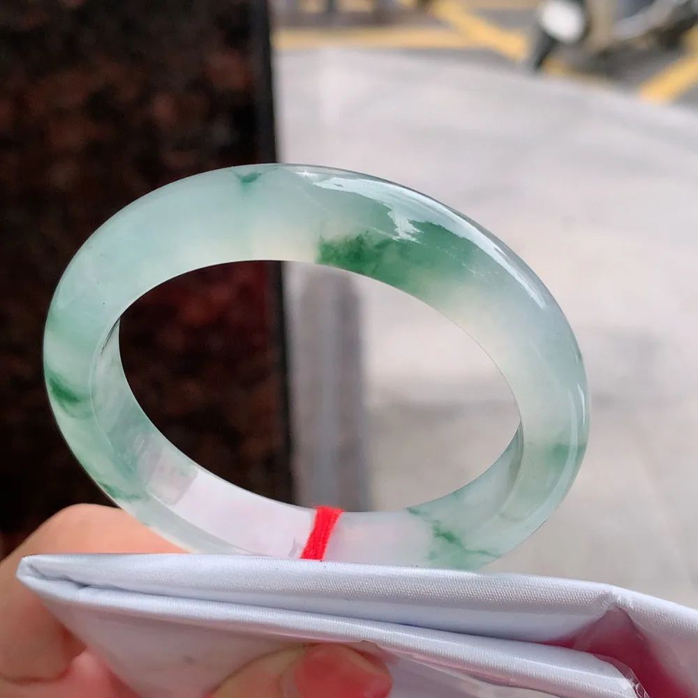 正圈冰玻飘花 无瑕 尺寸:50.2/10.8/7.5 花美 种水好