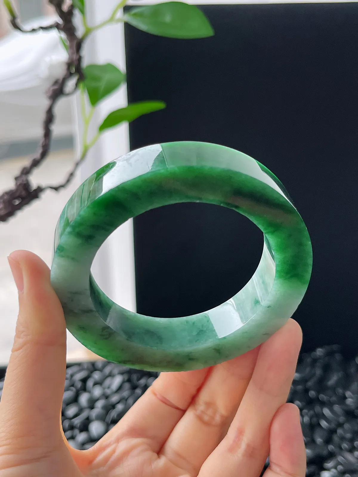翡翠镯饼，⭕️正圈最大做57，圆条最大做53，最小做52.7