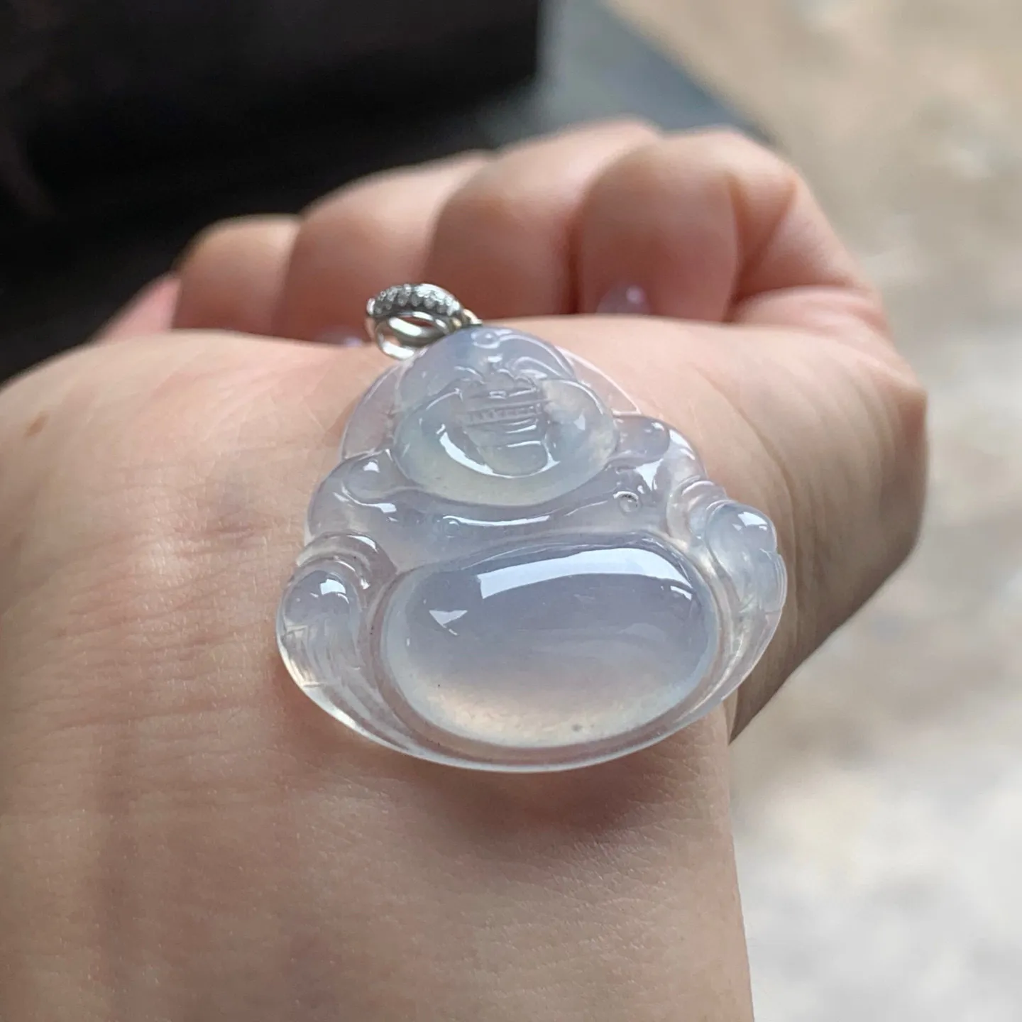 冰种坐佛
种水优秀，笑口常开