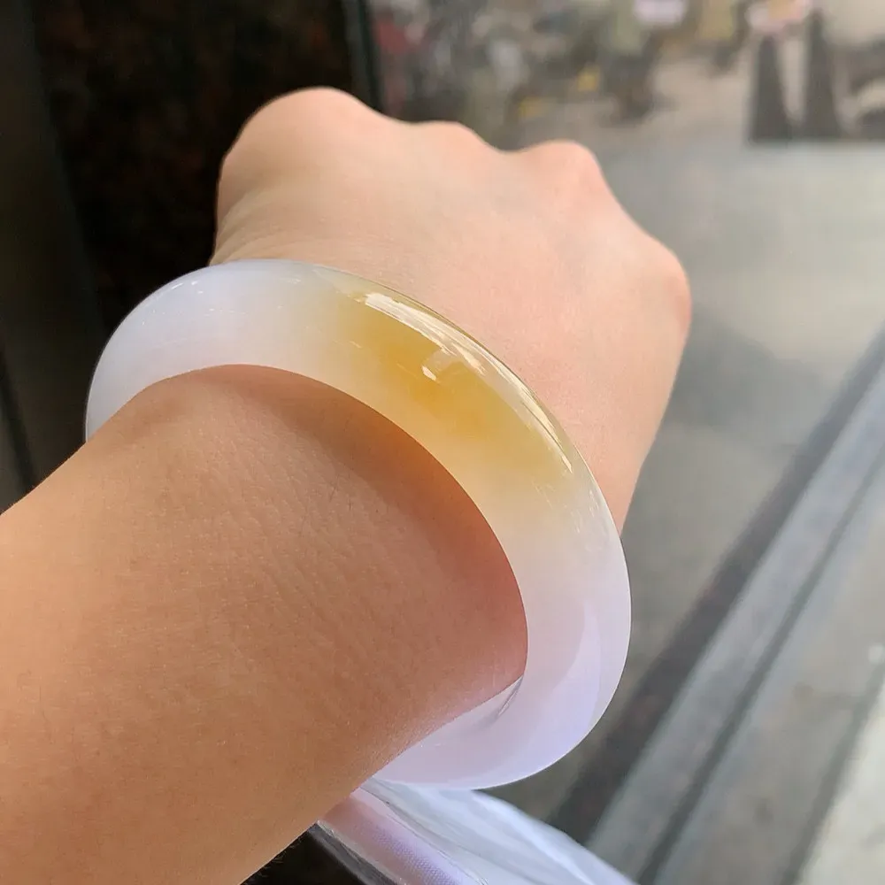 正圈高冰黄翡 无瑕 尺寸:55.5/12.1/9.5 种色兼备