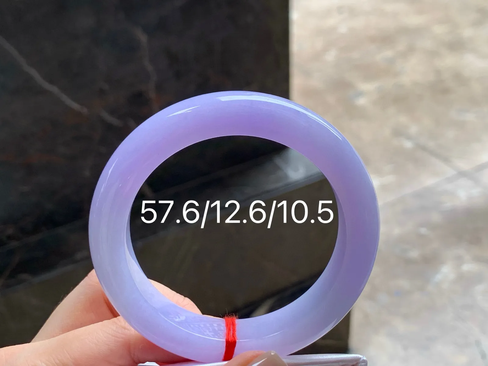 春色手镯
细腻57.6/12.6/10.5mm
