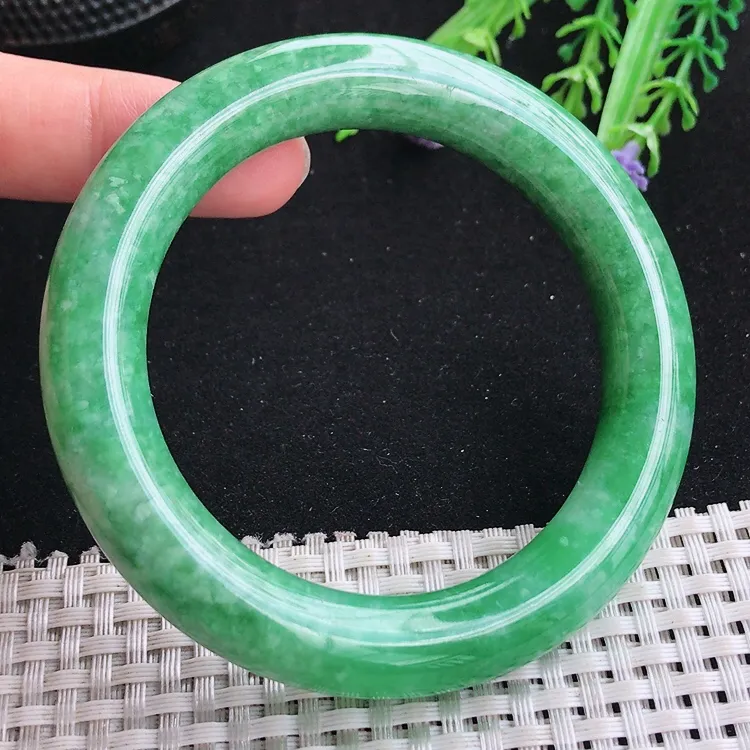 自然光57/11.4/11.6老坑精美温润满绿阳绿圆条手镯翡翠玉镯美人镯