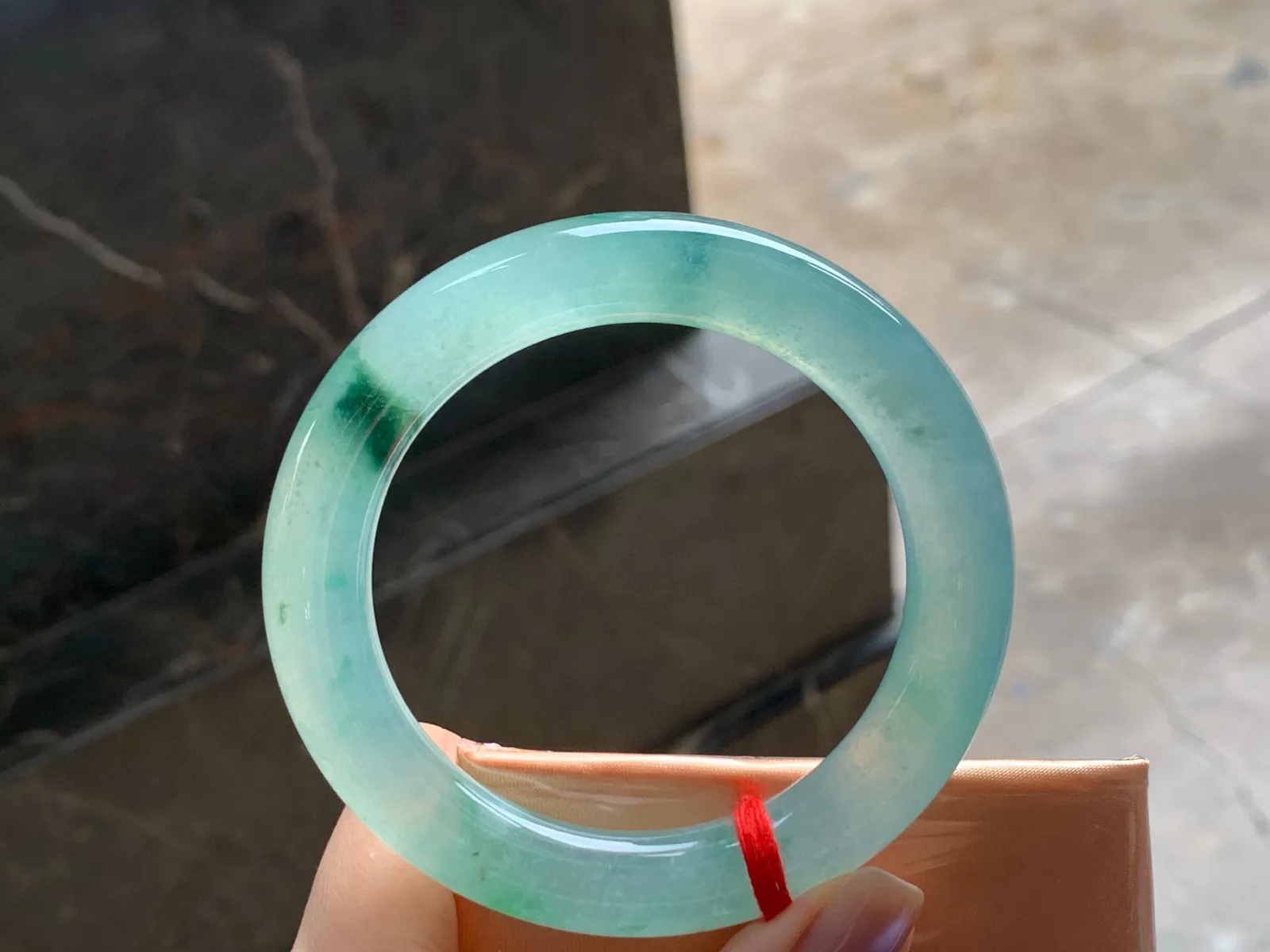冰晴飘花福镯
种好水足 55/10.5mm