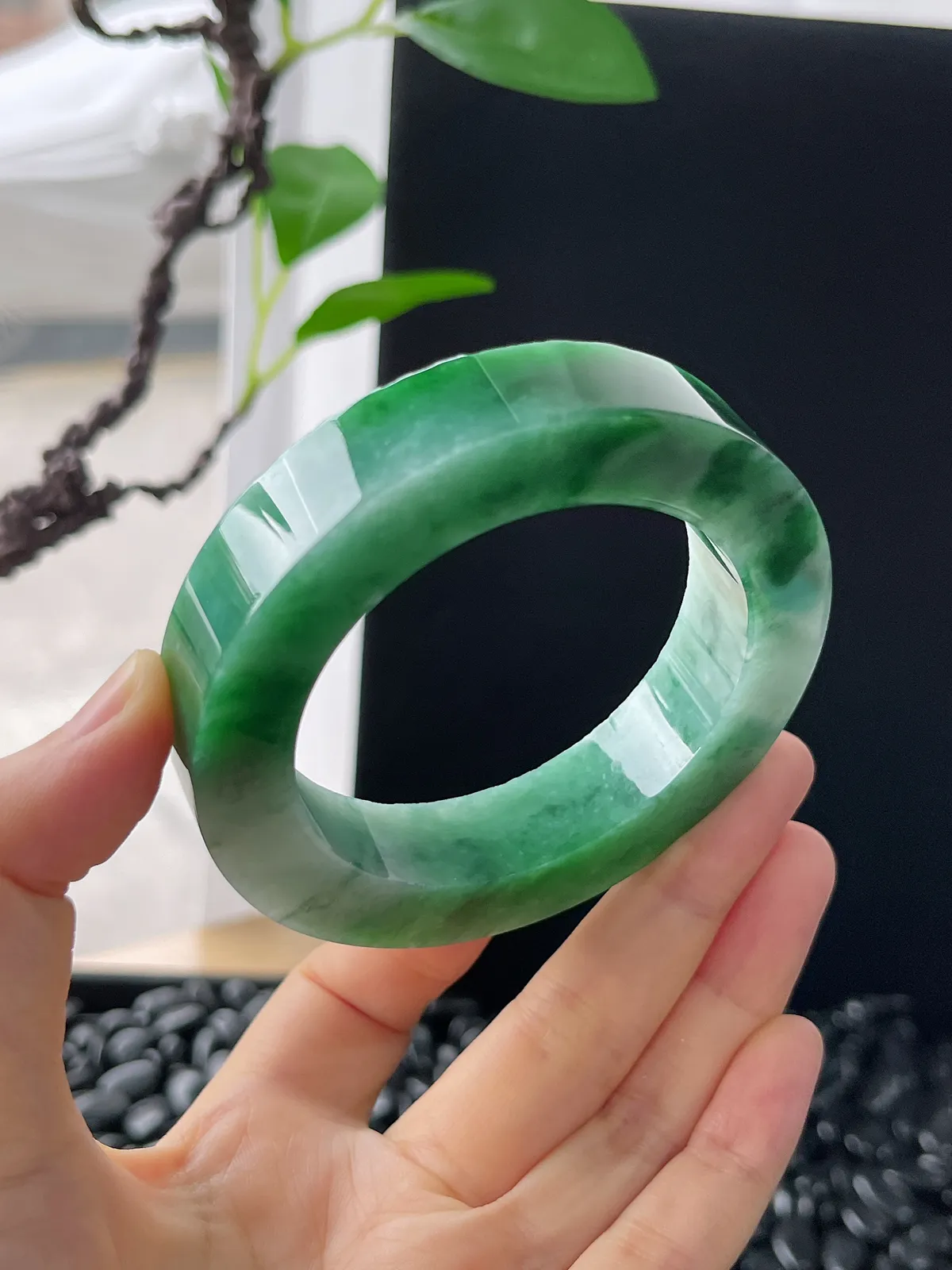 翡翠镯饼，⭕️正圈最大做57，圆条最大做53，最小做52.6