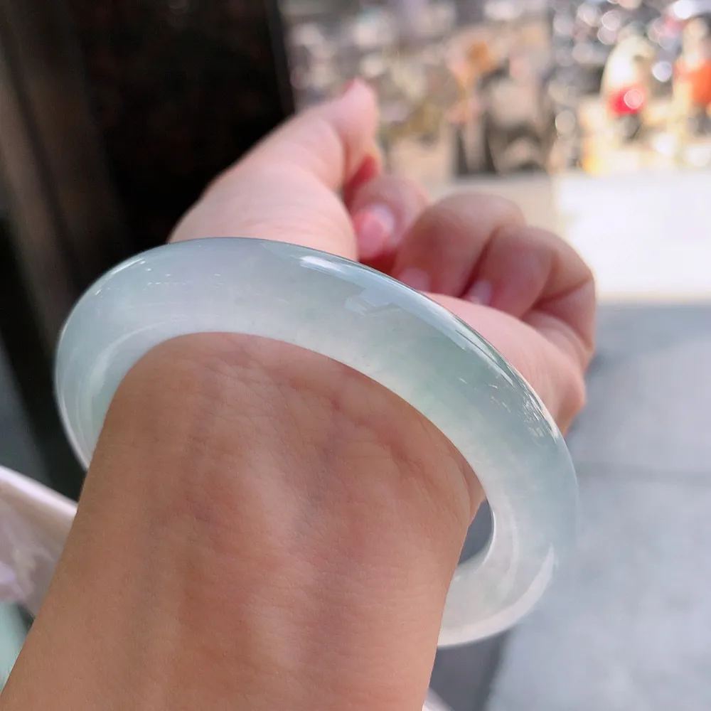 圆条高冰春彩 无瑕 尺寸:56.1/11.1 种色兼备️️