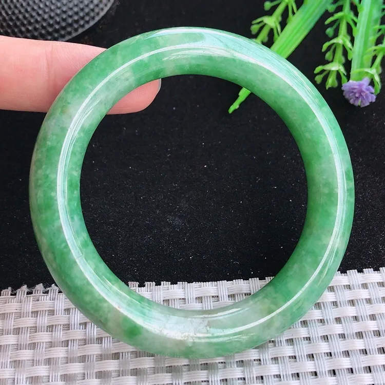 自然光55.5/11.4/11老坑精美满绿豆绿色圆条手镯翡翠玉镯美人镯
