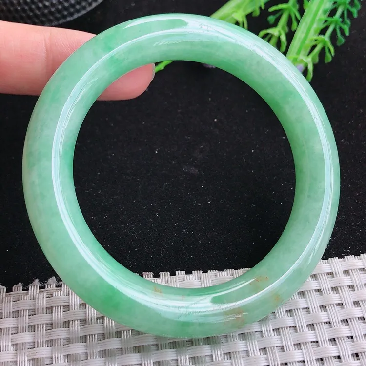 自然光55/11老坑温润满绿绿圆条手镯翡翠玉镯美人镯