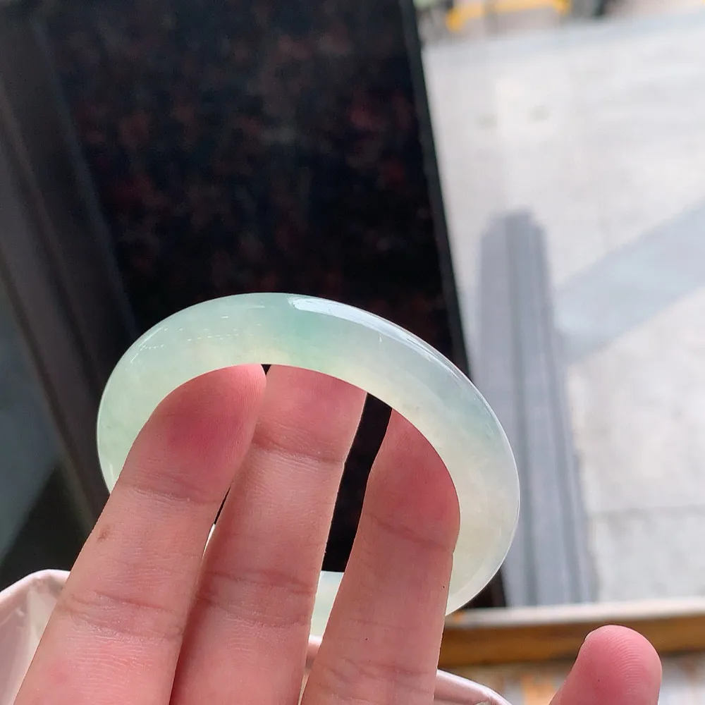 正圈高冰黄加绿 无瑕 尺寸:49.9/10.1/8.3 种色兼备🥰🥰