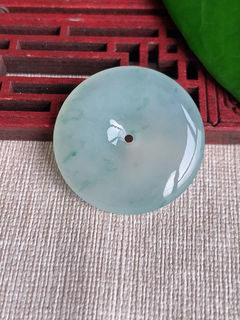 a货翡翠老坑冰种飘花平安扣吊坠 尺寸31×5mm 重量10.60g 0701