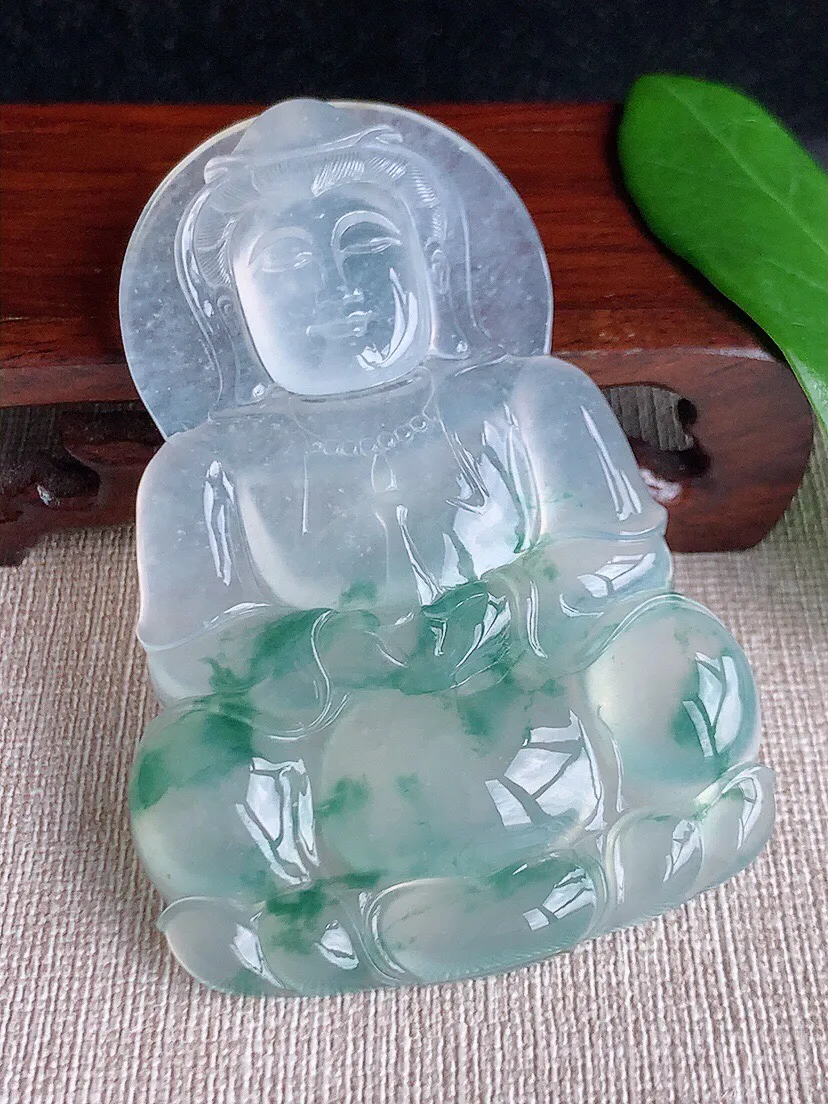 a货翡翠老坑高冰种飘花大正装观音吊坠 尺寸76.3×51×7.5mm 重量48.67g 0701