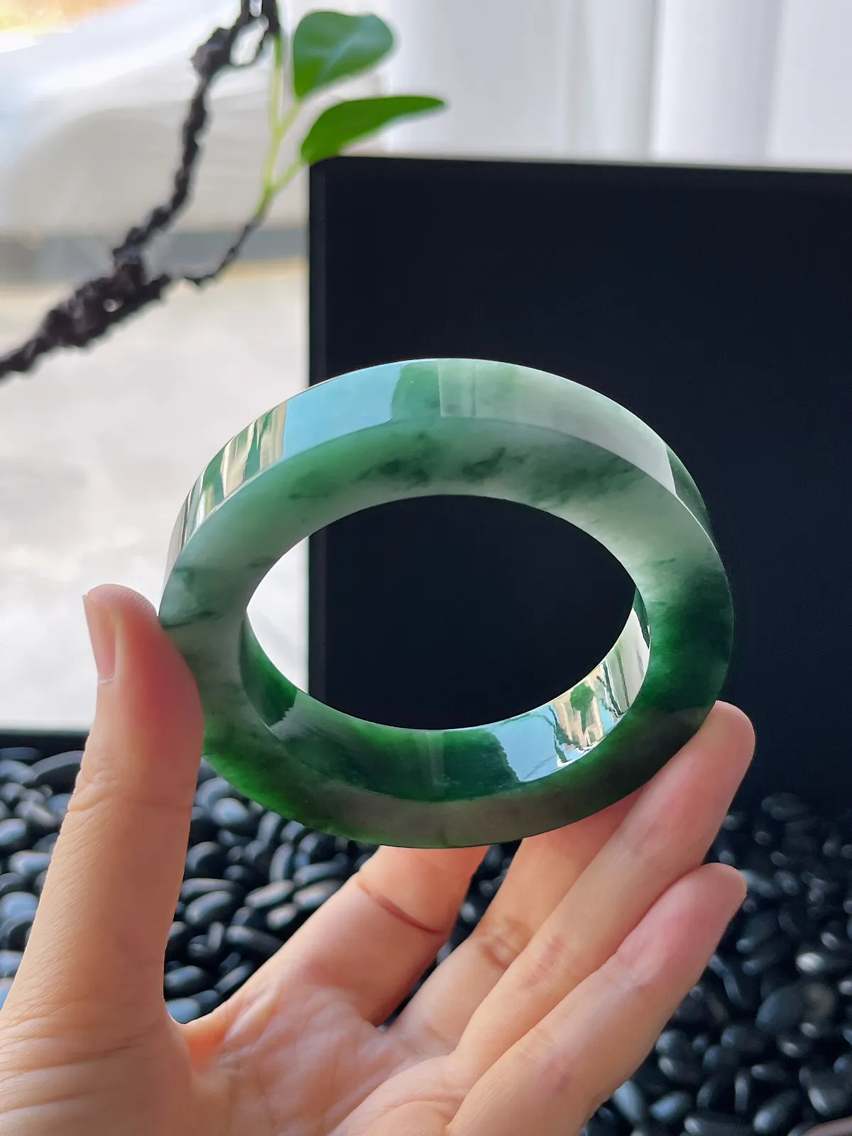 翡翠镯饼，⭕️正圈最大做57，圆条最大做53，最小做52.6