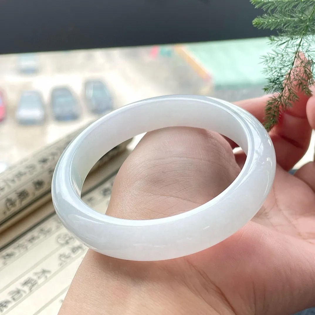 【清新白月光】
尺寸：57×12.9×8.3
