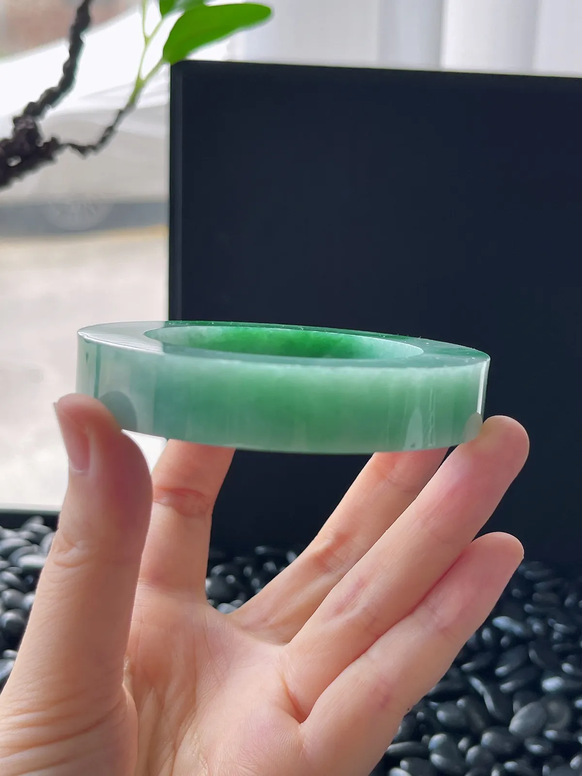 翡翠镯饼，⭕️正圈最大做57，圆条最大做53，最小做50.7