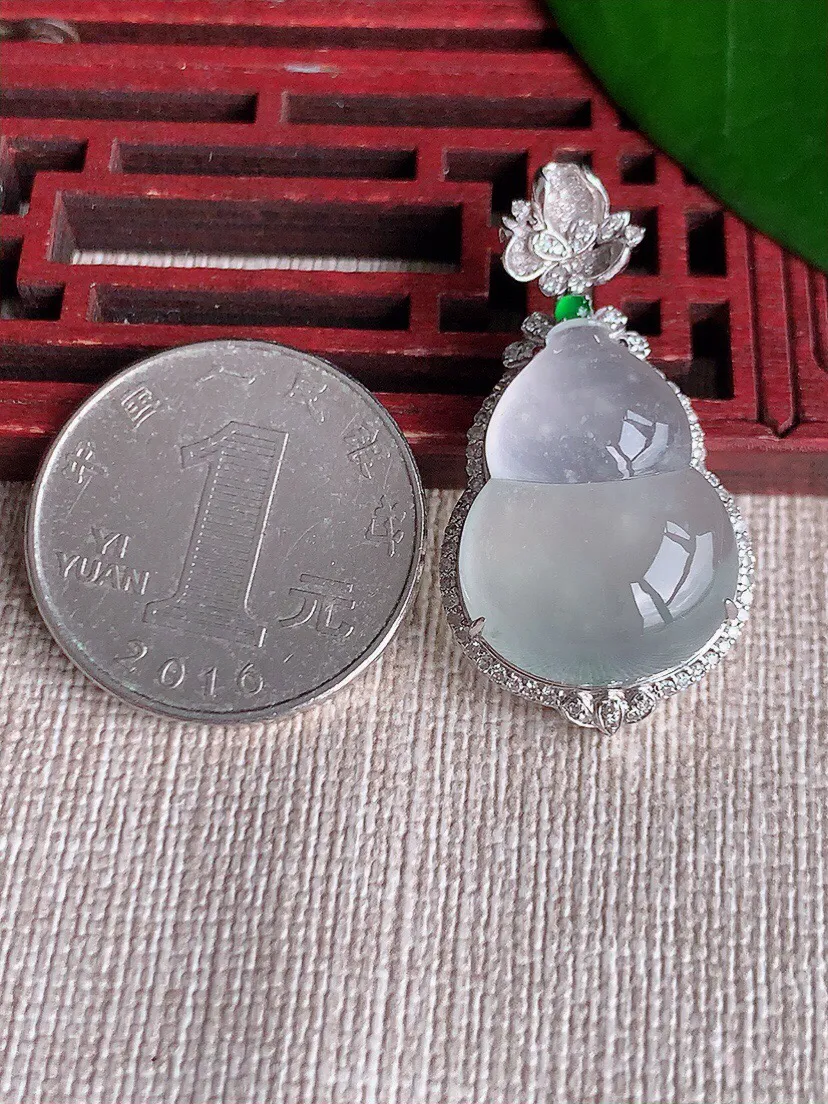 a货翡翠老坑冰种18K金伴钻镶嵌白月光葫芦吊坠尺寸35.6×18.8×11裸石21.6×16.3mm 重量6.72g 0701