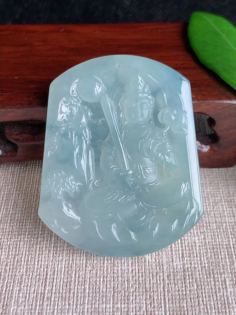a货翡翠老坑冰种晴水虚空藏菩萨吊坠 尺寸50×40×5.8mm 重量27.14g 0701