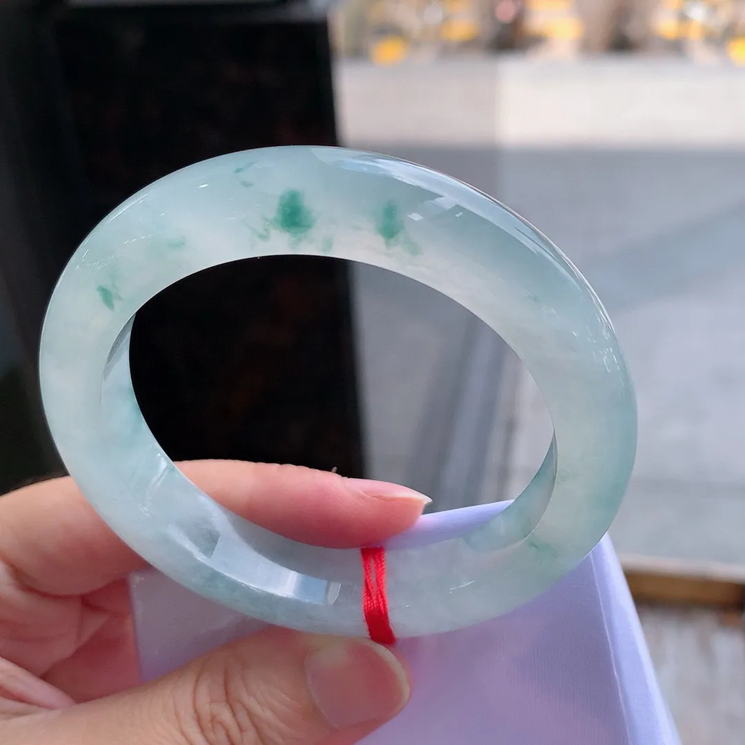 正圈冰玻飘花 无瑕 尺寸:55.8/12.2/9 花美 种水好️️