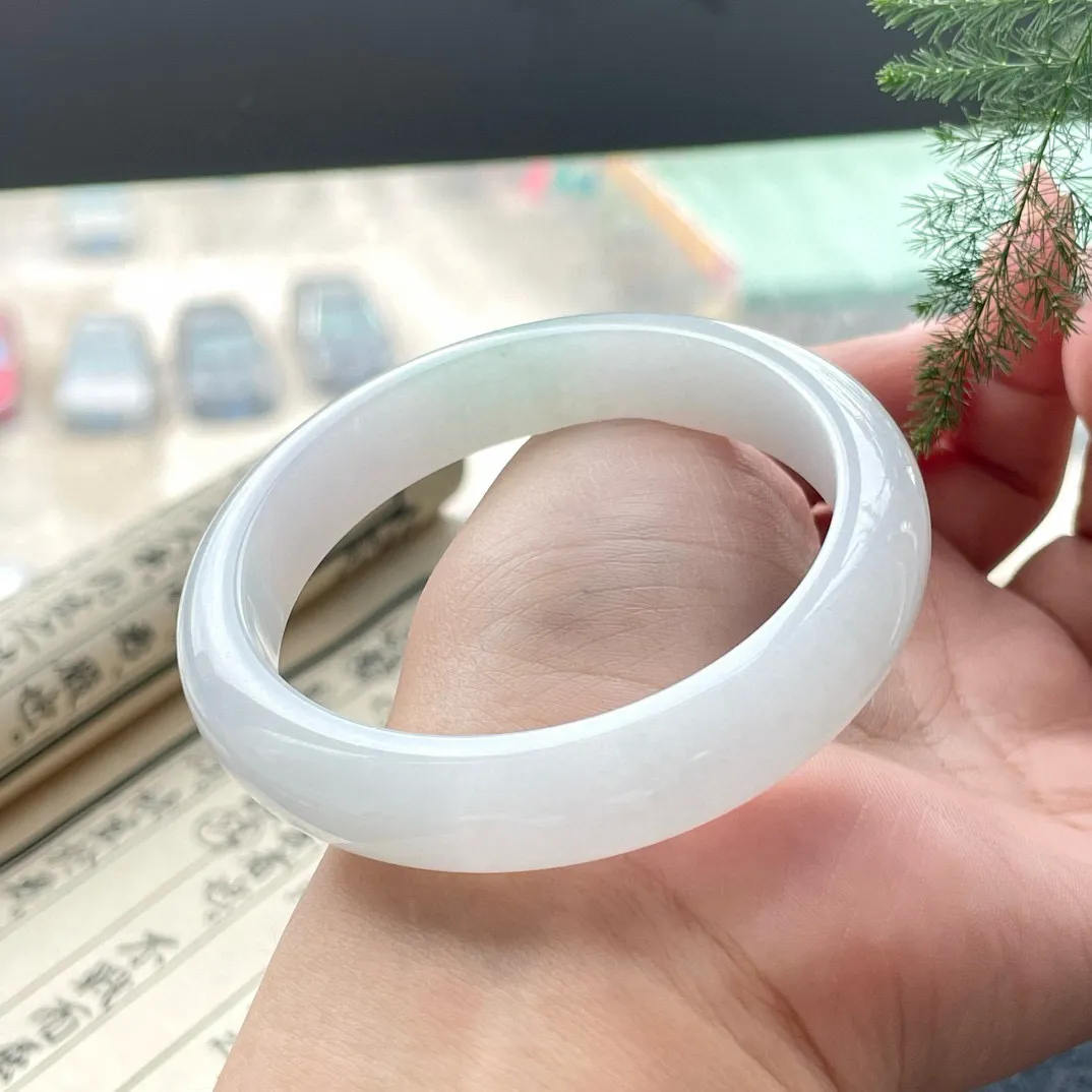 【清新白月光】
尺寸：57×12.9×8.3
