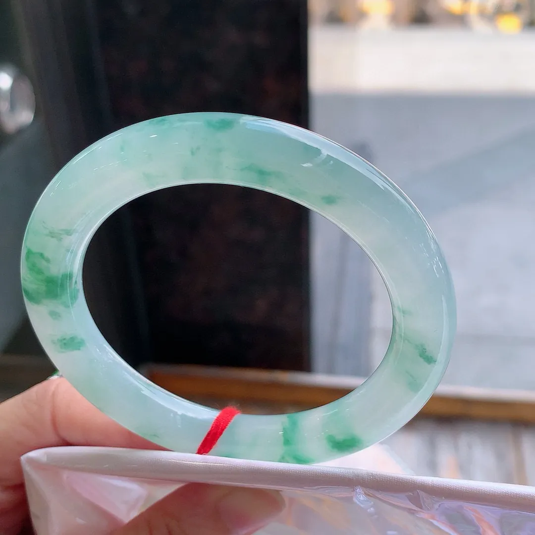 圆条冰玻绿花 无瑕 尺寸:59.2/10.7 花美 种水好️️