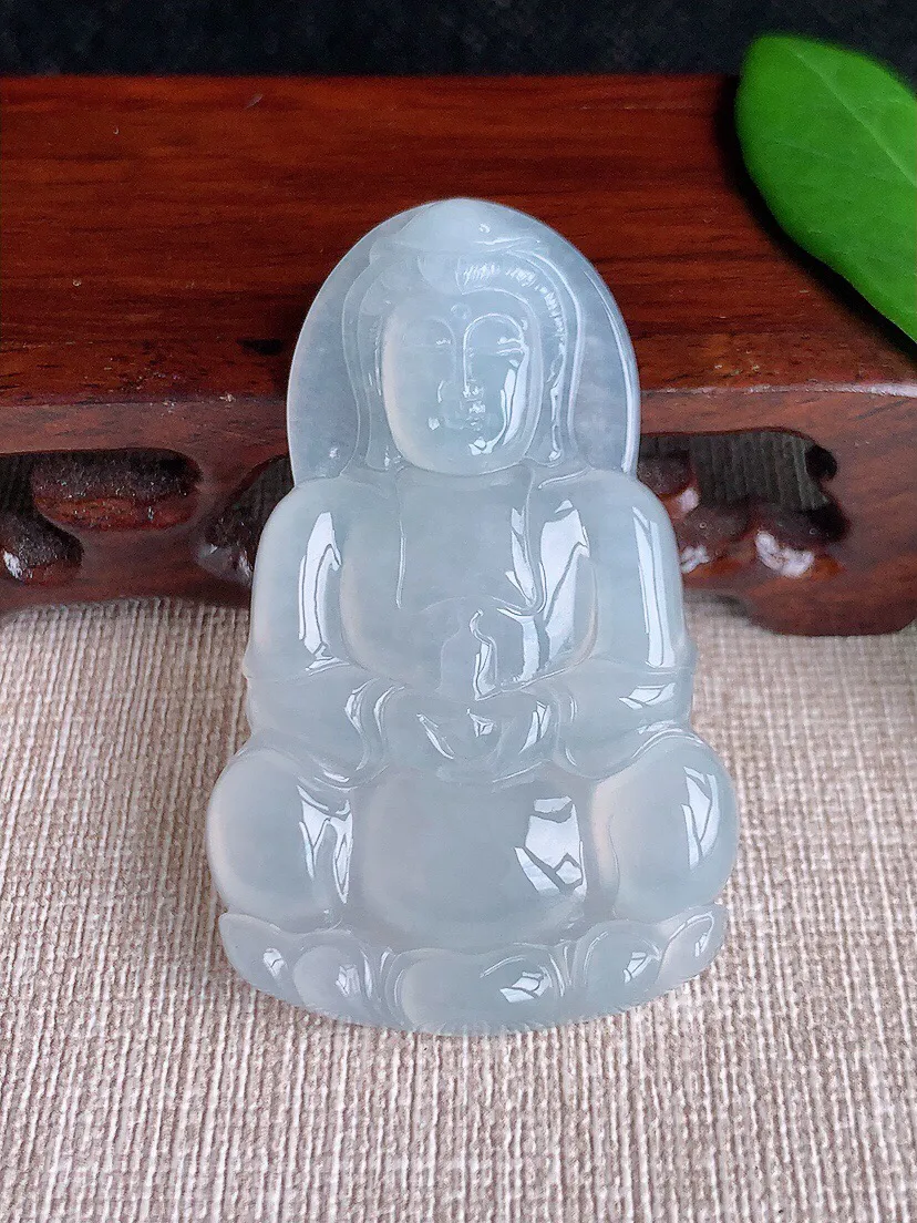 a货翡翠老坑冰种白月光正装观音吊坠 尺寸54.6×34×5.5mm 重量18.27g 0701