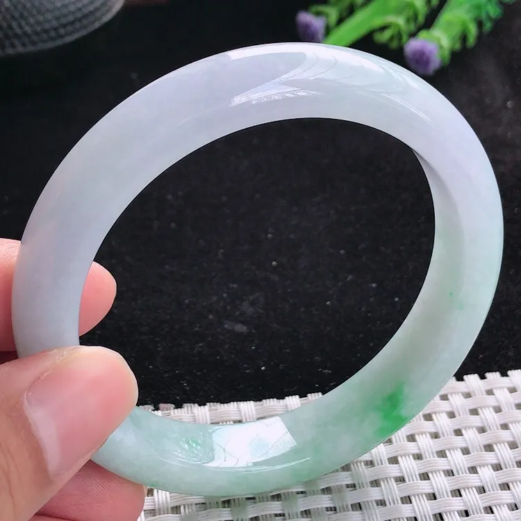 自然光58.8/12.2/8.5老坑精美温润飘阳绿手镯翡翠玉镯美人镯