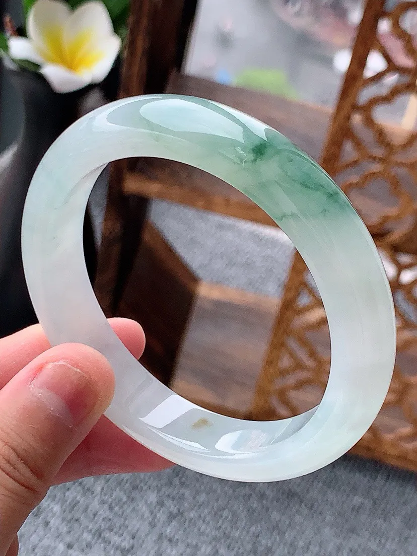 a货翡翠老坑飘花正装正圈手镯58-59圈口 尺寸58×12.2×8.5mm 重量63.13g 062