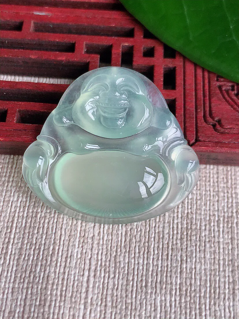 a货翡翠老坑玻璃种晴水佛公吊坠 尺寸29.6×32.6×5.6mm 重量8.12g 0701