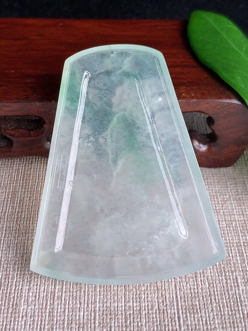 a货翡翠老坑玻璃种晴绿意境山水牌吊坠 尺寸57.2×45.2×6mm 重量30.69g 0701