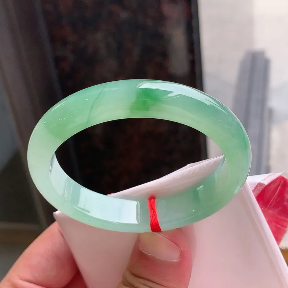 贵妃高冰绿花 微纹 尺寸:55.4/11.9/7.1种色俱佳️️