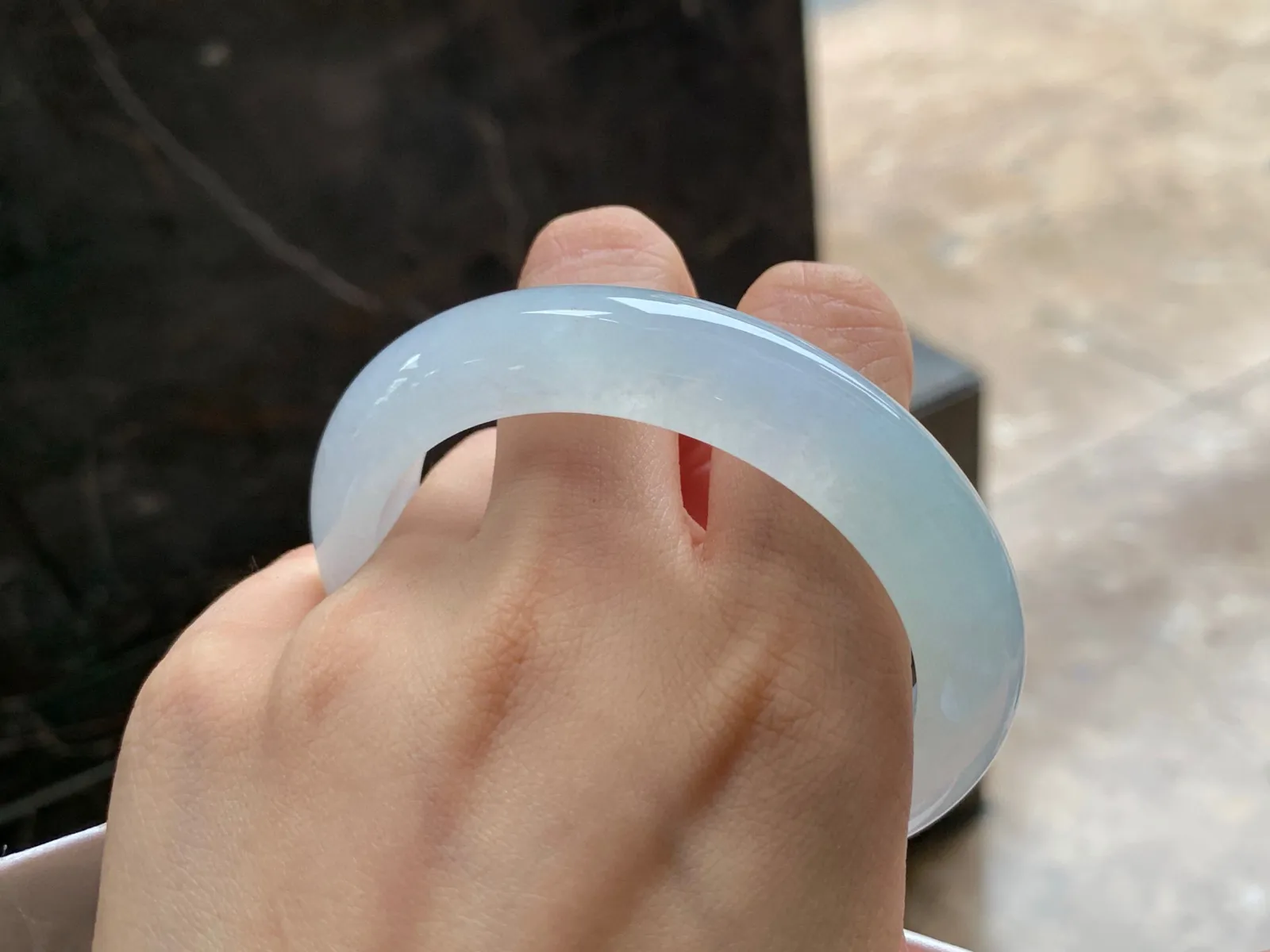 手镯
水润清爽 57/12.6/9mm