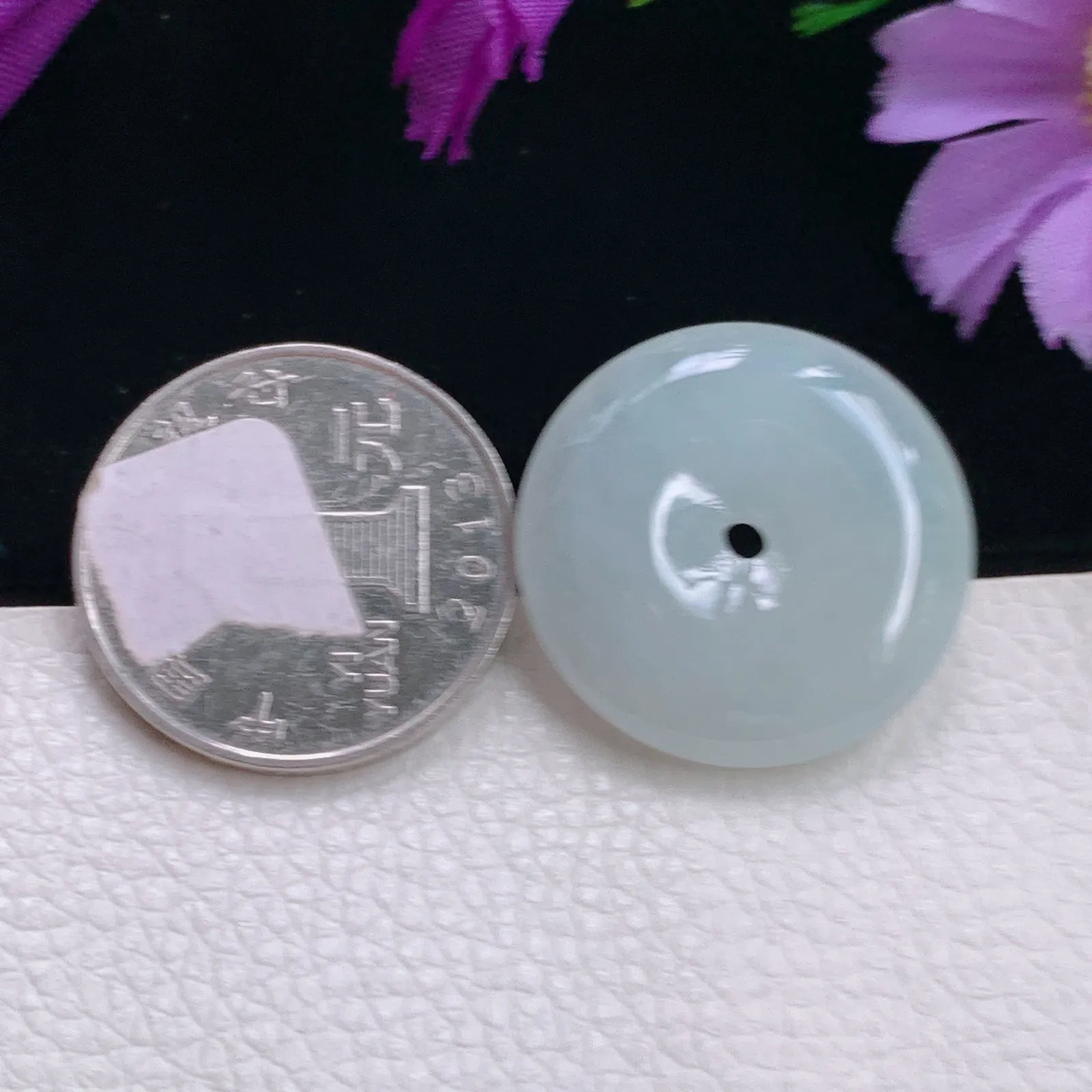 zzx实拍25.5*5.7缅甸翡翠精雕冰润饱平安扣玉吊坠 白月光扣子