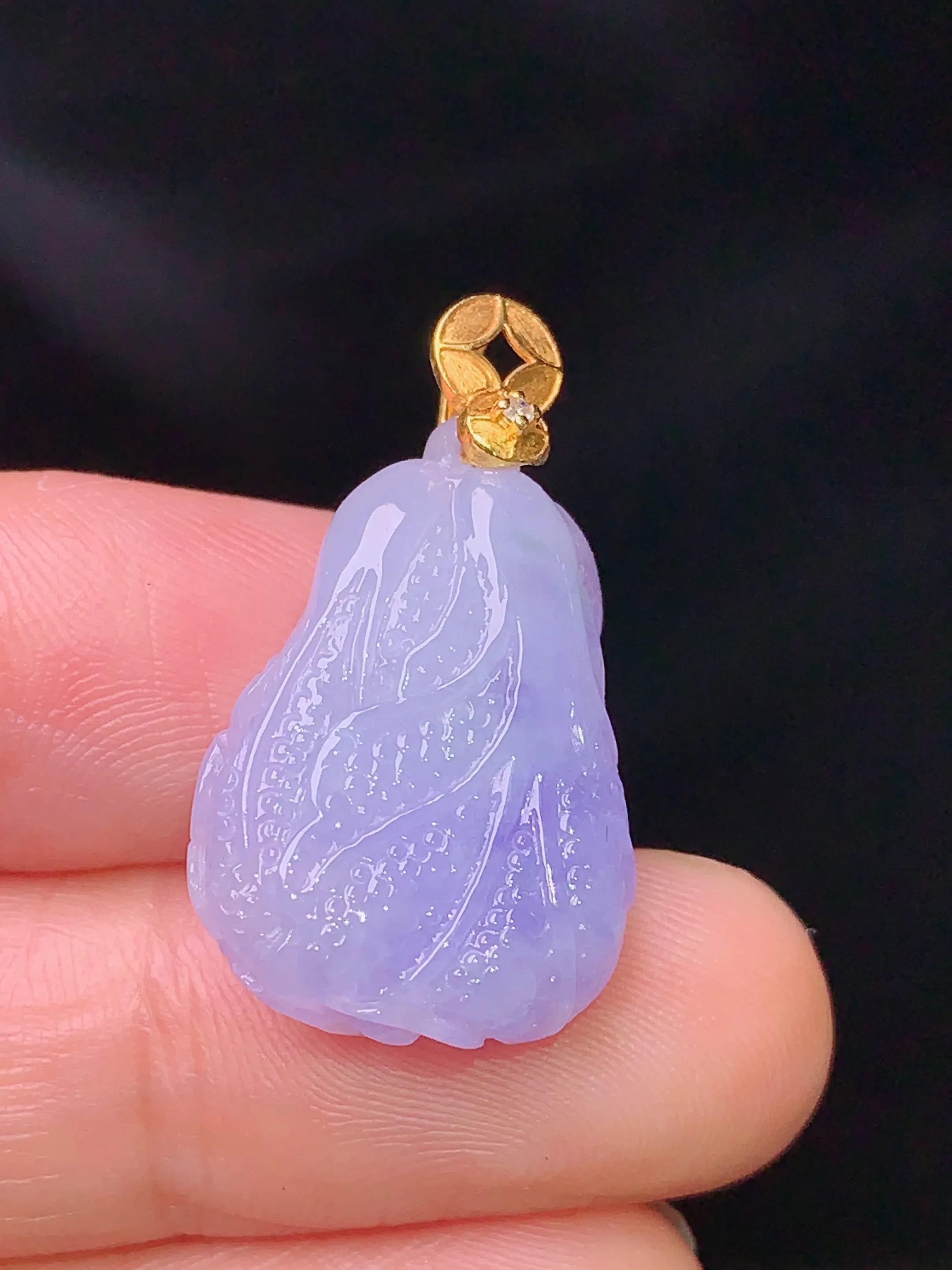 18k金镶嵌紫罗兰白菜吊坠 玉质细腻 色泽艳丽 整体尺寸26.7*15.5*6.5