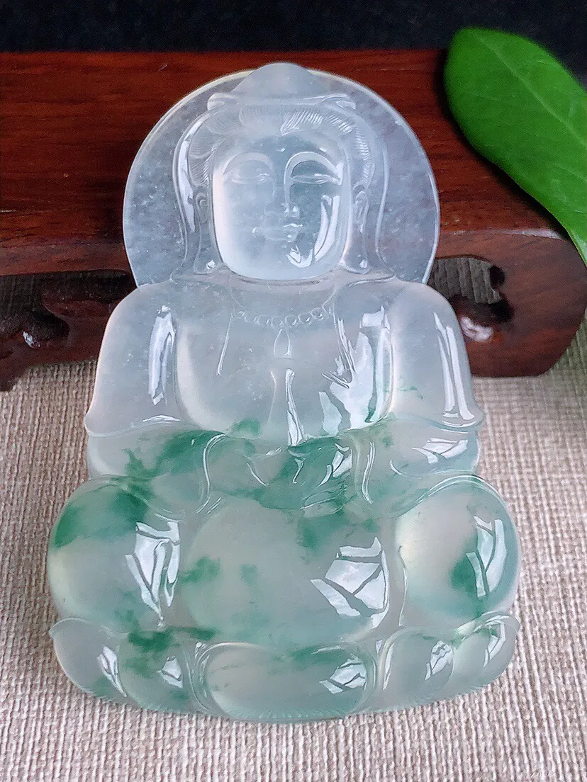 a货翡翠老坑高冰种飘花大正装观音吊坠 尺寸76.3×51×7.5mm 重量48.67g 0701