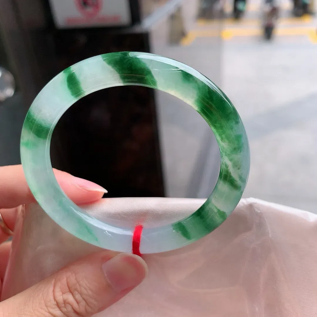 圆条冰玻飘花 微石纹 尺寸:51.1/8.3 种水好