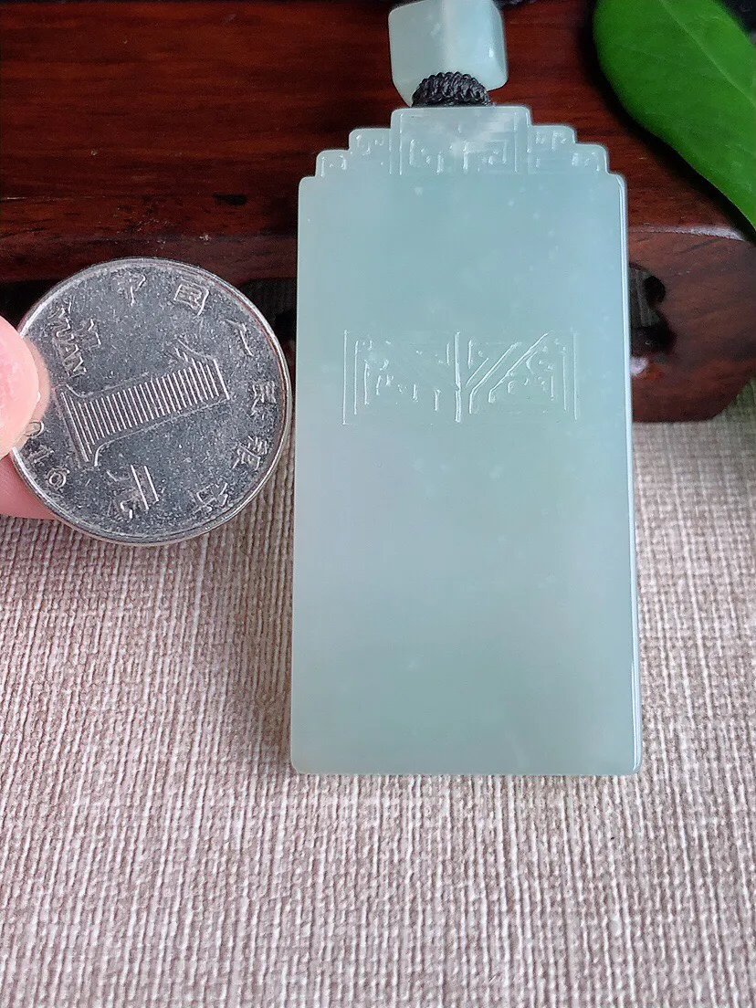 a货翡翠老坑冰种晴水仿古无事牌吊坠 尺寸56.3×28×5.5mm 重量32.66g 0701