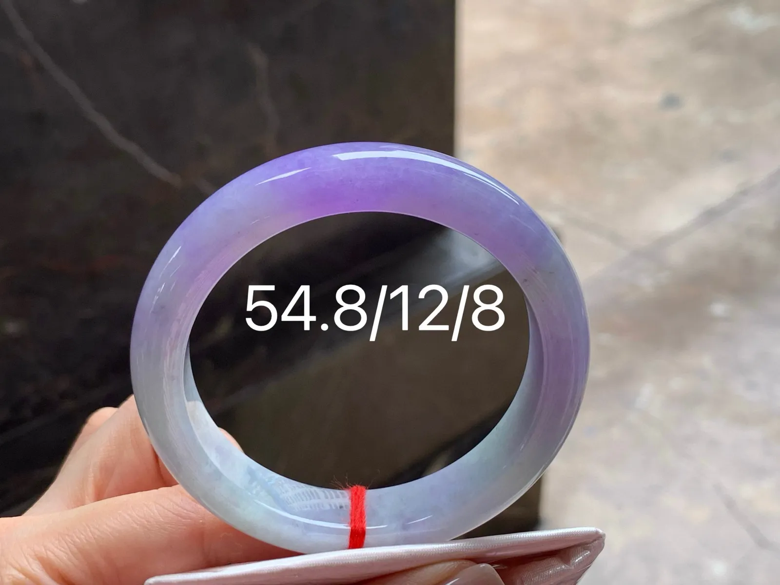 春色手镯
颜色漂亮 54.8/12/8mm