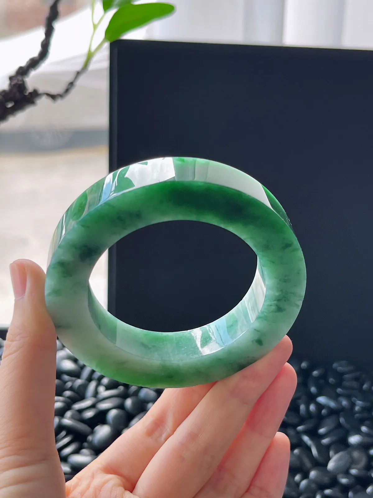 翡翠镯饼，⭕️正圈最大做57，圆条最大做53，最小做50.7