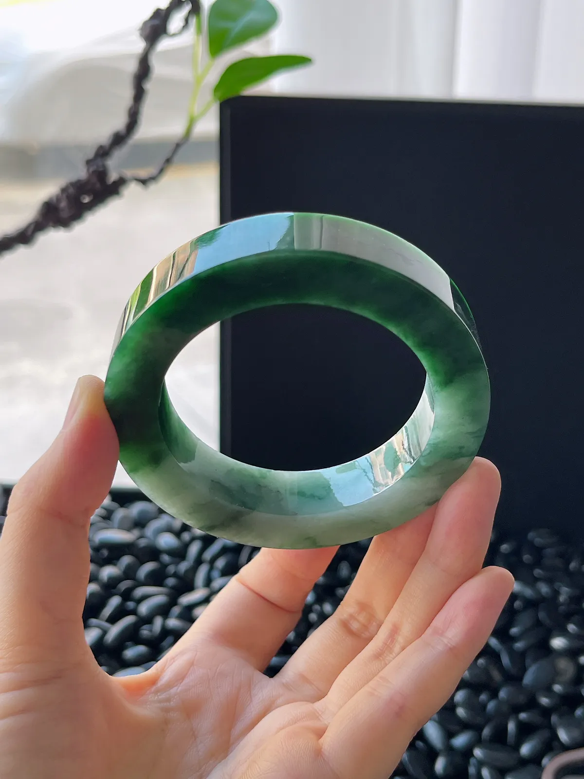 翡翠镯饼，⭕️正圈最大做57，圆条最大做53，最小做52.6
