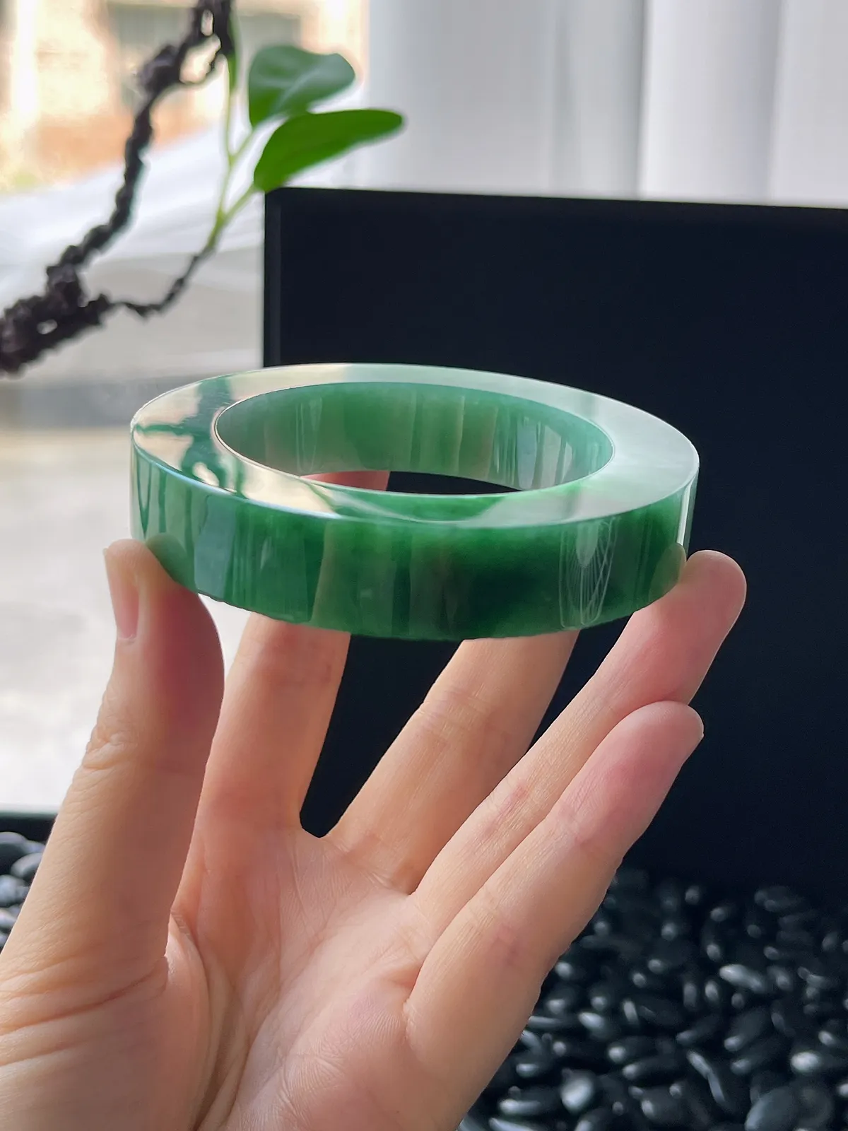 翡翠镯饼，⭕️正圈最大做57，圆条最大做53，最小做51.6