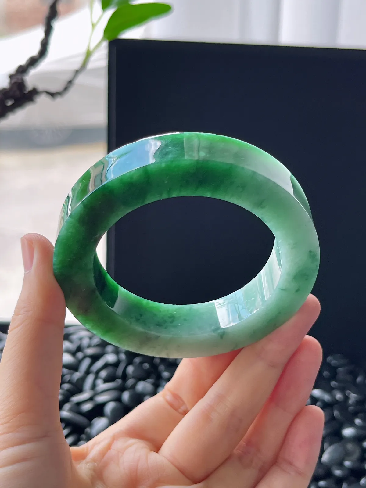 翡翠镯饼，⭕️正圈最大做57，圆条最大做53，最小做52.6