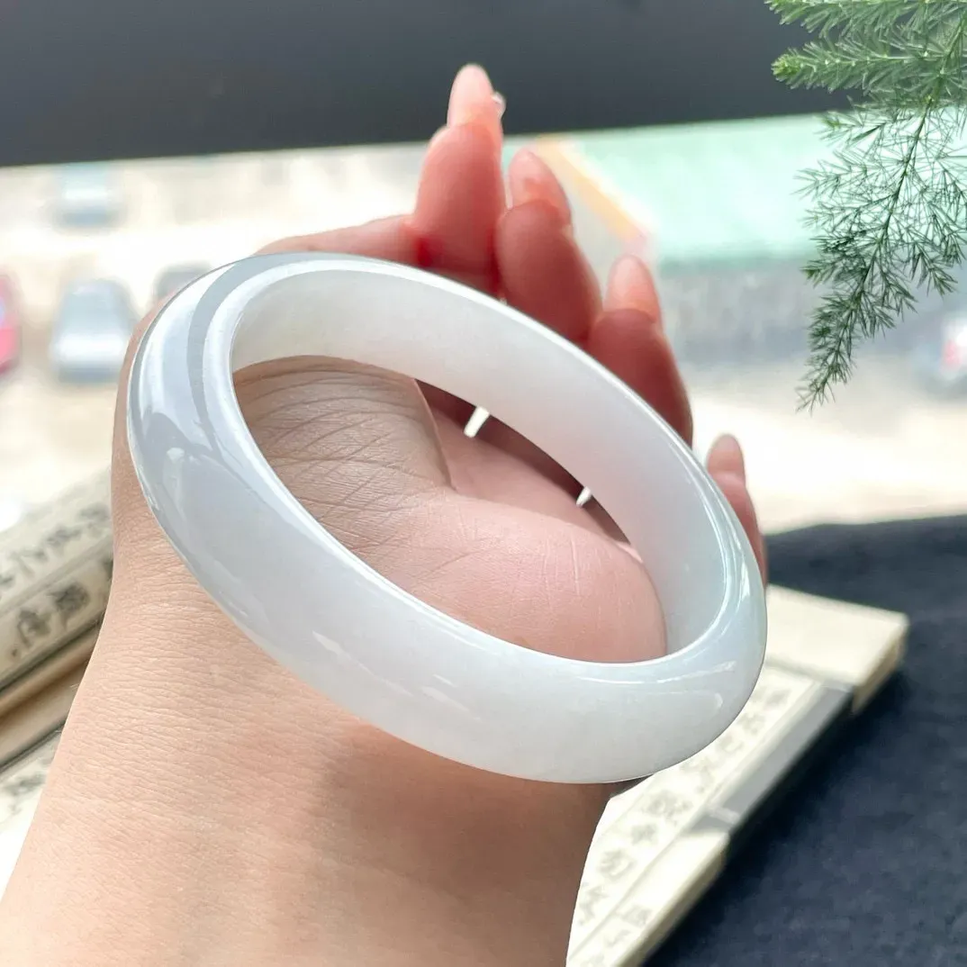 【清新白月光】
尺寸：57×12.9×8.3