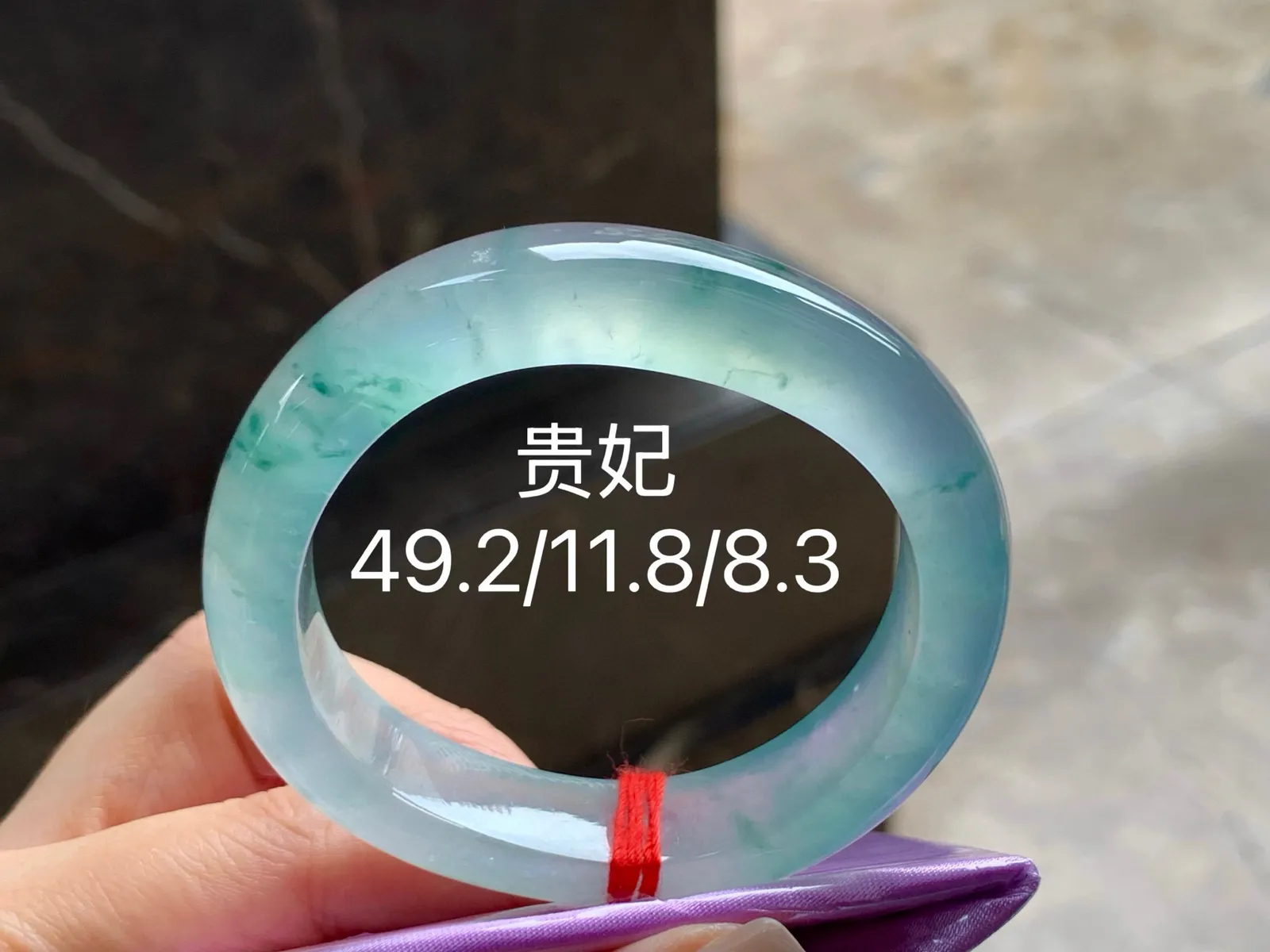冰种飘花小贵妃
种老水足 49.2/11.8/8.3mm