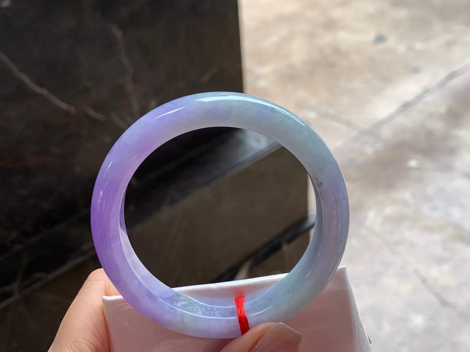 春色手镯
颜色漂亮 54.8/12/8mm